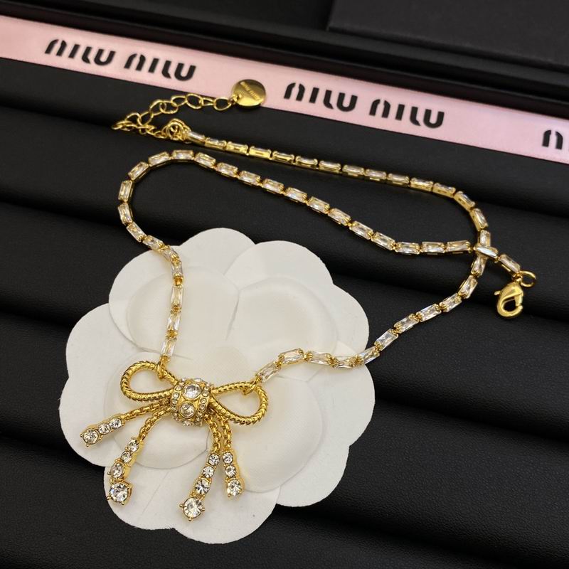 MiuMiu Necklace 09lyr1 (4)